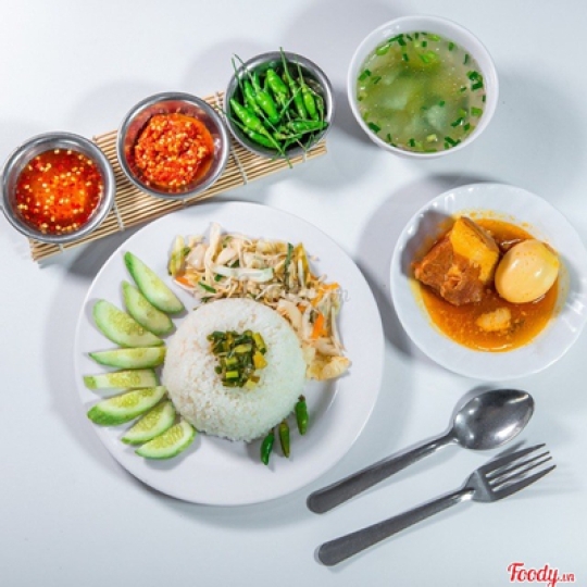 cơm thịt kho tàu